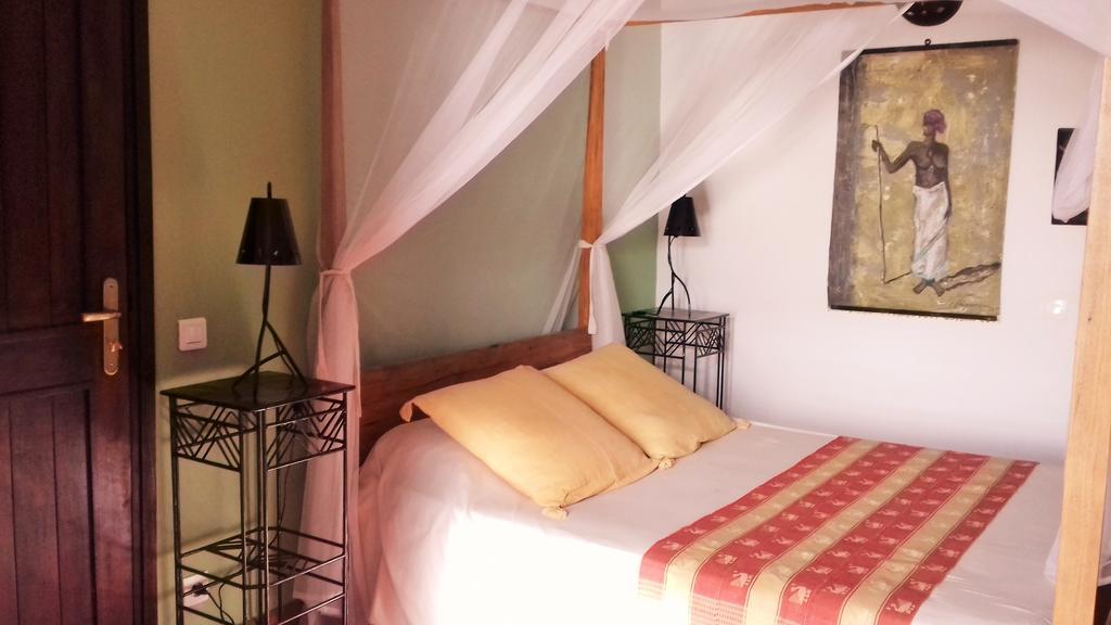 Maison D'Hotes Niokobokk Ndiebene Oda fotoğraf